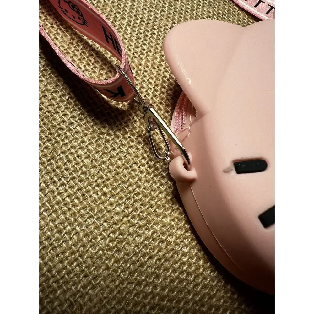 Hello Kitty (For Sale in Japan Only) Mini Pink Silicone Purse